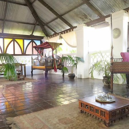 לינה וארוחת בוקר מאלינדי Swahili House מראה חיצוני תמונה